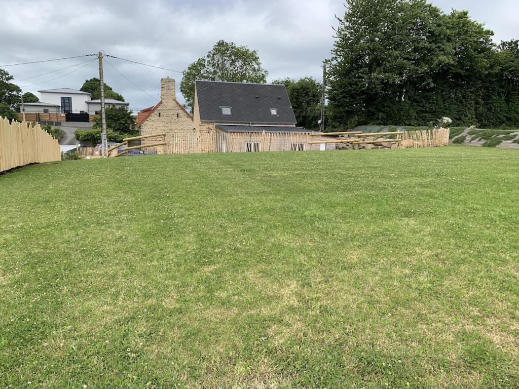 Charmante Maison De Campagne En Pierres Et Bois Sartilly-Baie-Bocage エクステリア 写真